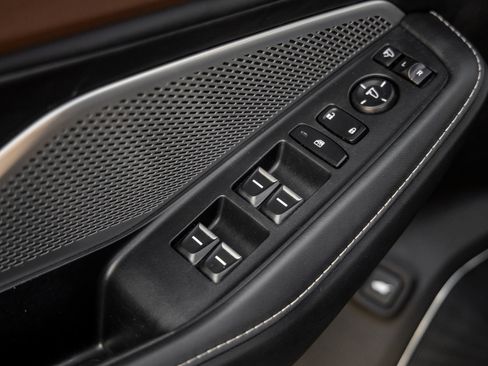Used 2022 Acura MDX SH-AWD w/ Technology Package image 16