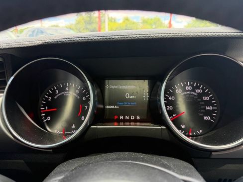 Used 2022 Ford Mustang Premium RWD image 13
