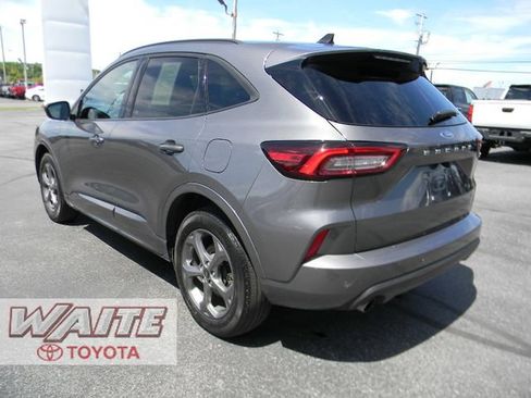 Used 2023 Ford Escape ST-Line w/ Tech Pack #1 AWD/4WD image 4