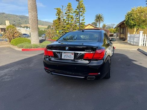Used 2009 BMW 750i RWD image 9