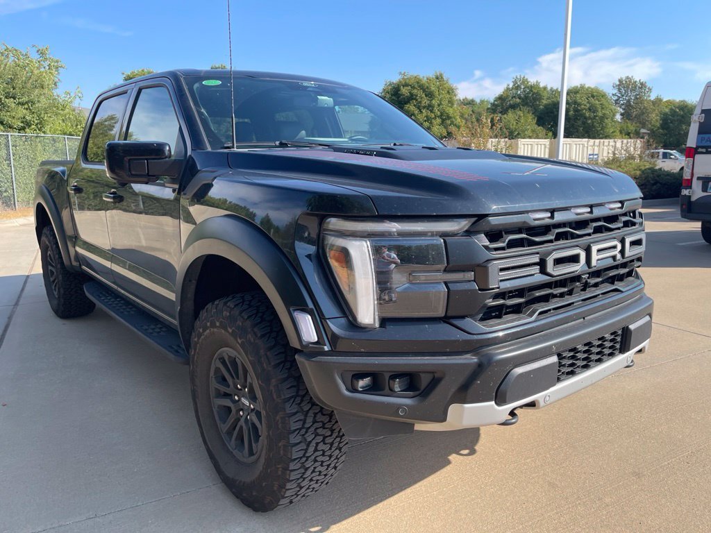 Used 2026 Ford F150 Raptor AWD/4WD image 3