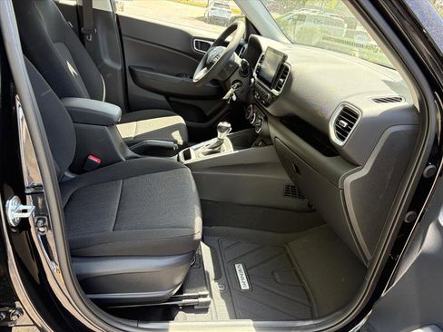 New 2026 Hyundai Venue SE FWD image 27
