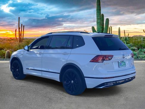 Used 2021 Volkswagen Tiguan SE R-Line image 5