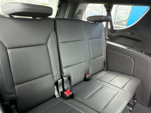 New 2026 Chevrolet Suburban High Country image 6