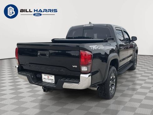 Used 2019 Toyota Tacoma TRD Off-Road AWD/4WD image 5