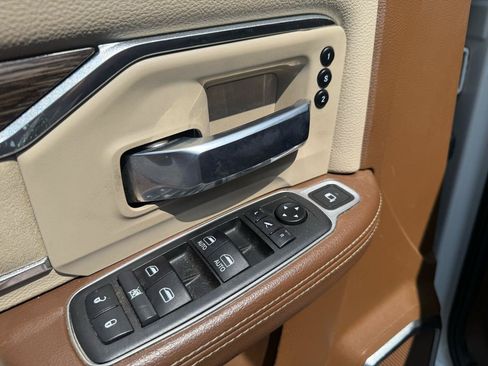 Used 2019 RAM 2500 Laramie AWD/4WD image 28