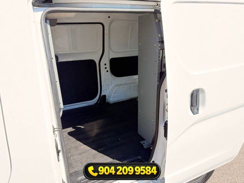 Used 2014 Nissan NV200 SV w/ Exterior Appearance Package FWD image 23