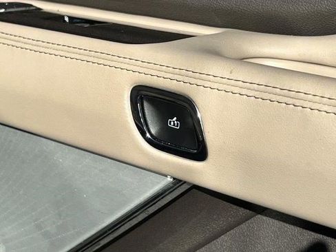 Used 2021 Lincoln Aviator Reserve w/ Equipment Group 202A image 9