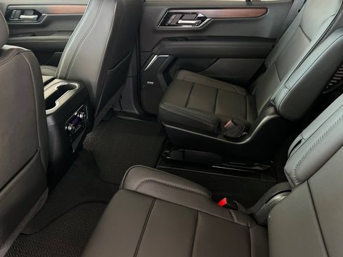 New 2026 GMC Yukon Denali AWD/4WD image 11