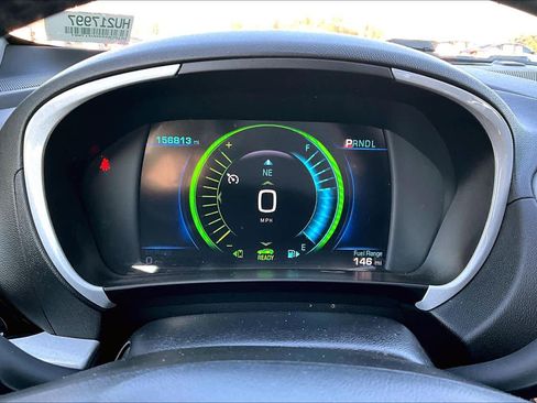Used 2017 Chevrolet Volt LT w/ Comfort Package image 26