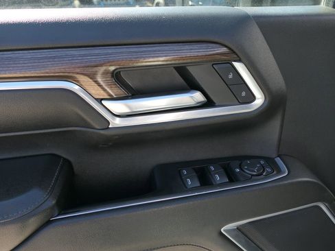 Used 2024 Chevrolet Silverado 2500 LT image 14