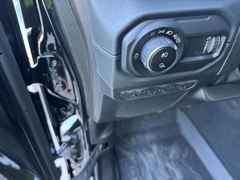 New 2026 Jeep Gladiator Sport AWD/4WD image 26