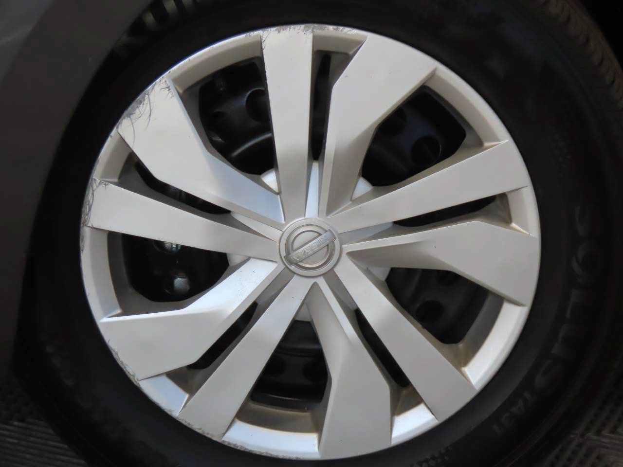 Used 2025 Nissan Versa S w/ Trunk Package FWD image 6