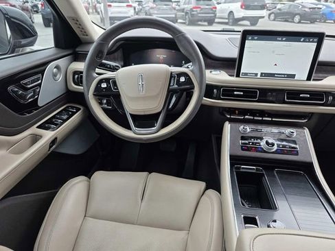 Certified 2021 Lincoln Aviator Reserve w/ Equipment Group 201A image 7