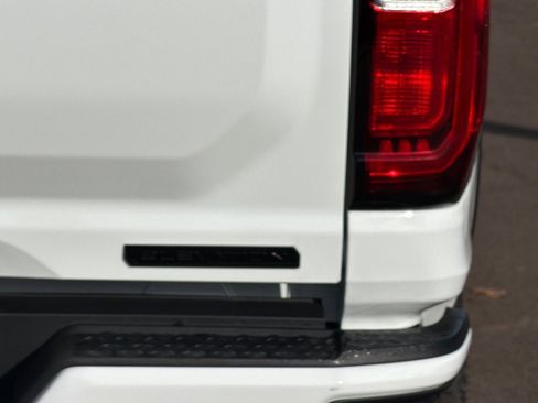 New 2026 GMC Canyon Elevation w/ Convenience Package image 7