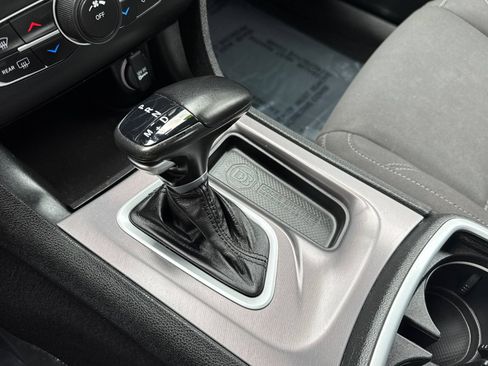 Used 2023 Dodge Charger SXT RWD image 21