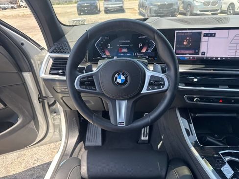 Used 2026 BMW X5 xDrive40i w/ M Sport Package AWD/4WD image 17