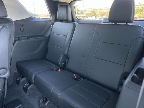 Used 2019 Chevrolet Traverse Premier image 13