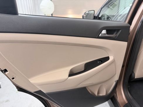 Used 2016 Hyundai Tucson SE FWD image 23