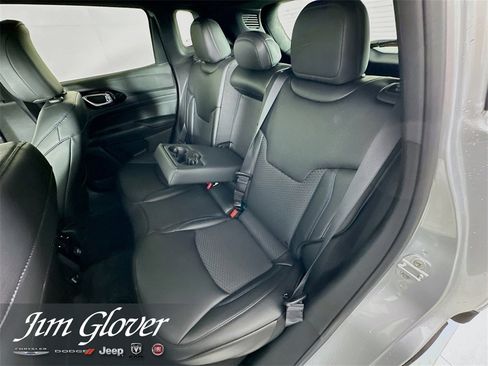 New 2026 Jeep Compass Latitude image 17