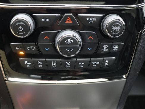 Used 2020 Jeep Grand Cherokee High Altitude image 26