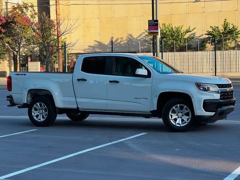 Used 2021 Chevrolet Colorado W/T AWD/4WD image 5