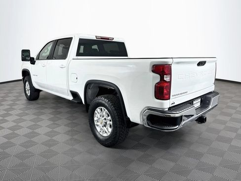 Used 2023 Chevrolet Silverado 2500 LT AWD/4WD image 5