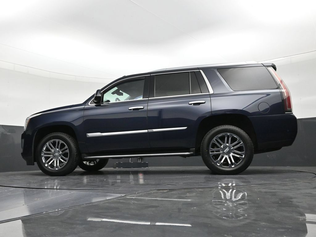 Used 2020 Cadillac Escalade 2WD image 21