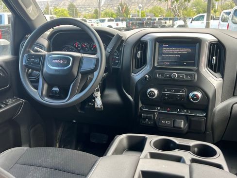 Used 2021 GMC Sierra 3500 4x4 Crew Cab w/ Convenience Package image 24