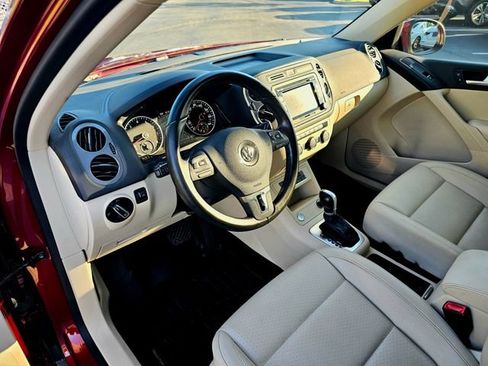 Used 2014 Volkswagen Tiguan SE FWD image 14