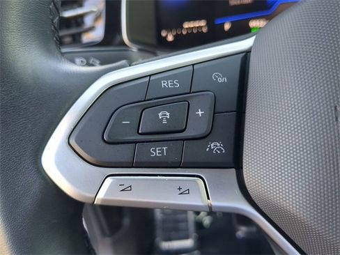 Certified 2025 Volkswagen Jetta Sport image 26