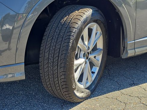 New 2025 Audi Q3 2.0T Premium image 32