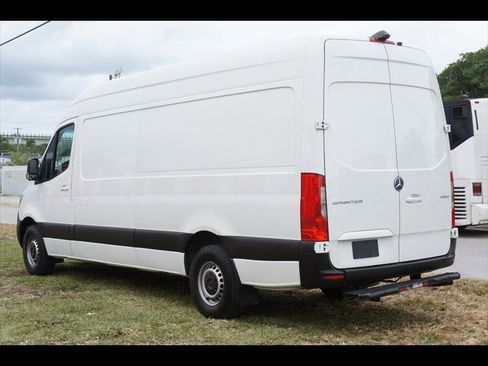 Used 2019 Mercedes-Benz Sprinter 170 image 5