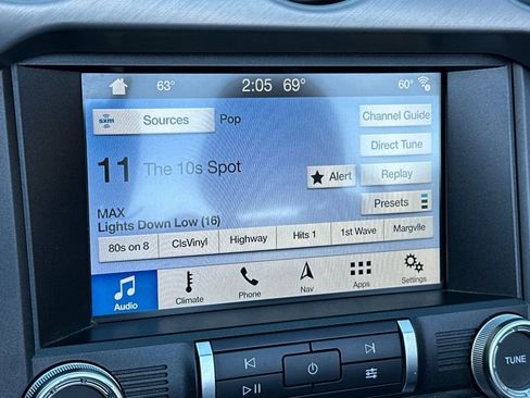 Used 2019 Ford Mustang Premium image 18