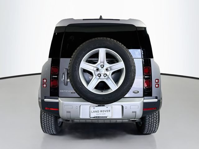 Used 2021 Land Rover Defender 110 SE AWD/4WD image 6