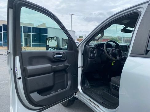 Used 2023 GMC Sierra 3500 Pro w/ Convenience Package AWD/4WD image 10