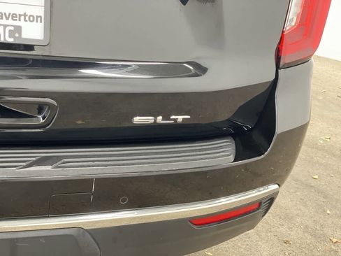 Used 2023 GMC Yukon SLT image 11