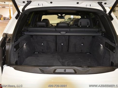 Used 2025 BMW X5 xDrive40i w/ M Sport Package AWD/4WD image 41