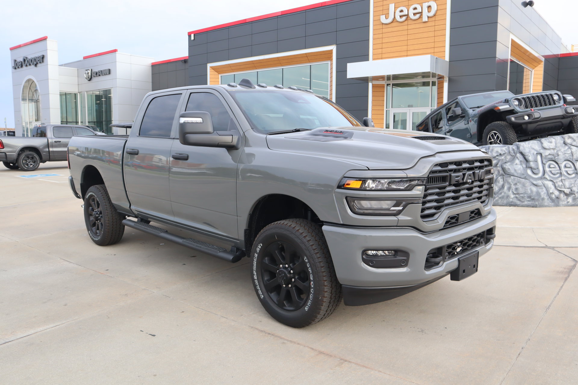 New 2026 RAM 2500 Tradesman AWD/4WD 360° Tour