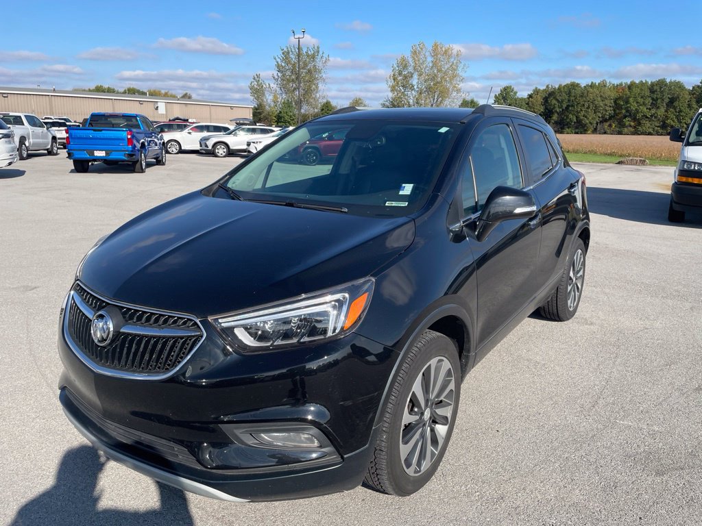 Used 2019 Buick Encore Essence AWD/4WD image 2