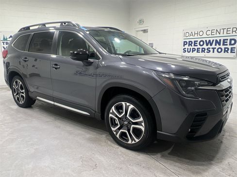 Used 2024 Subaru Ascent Limited w/ Technology Package image 2