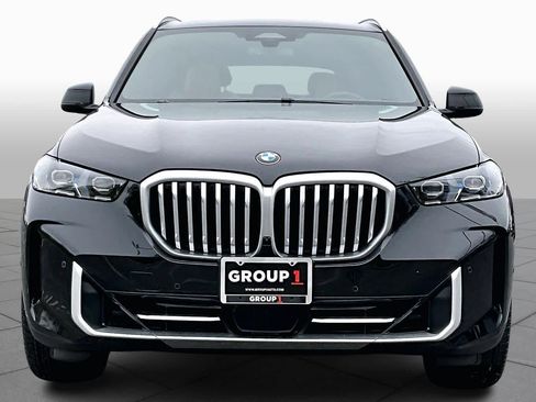 Used 2025 BMW X5 xDrive40i w/ Executive Package image 4