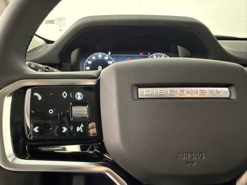 Used 2025 Land Rover Discovery Sport S image 20