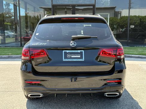 Used 2022 Mercedes-Benz GLC 300 image 11