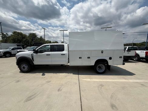 New 2025 Ford F450 XLT w/ XLT Value Package image 7