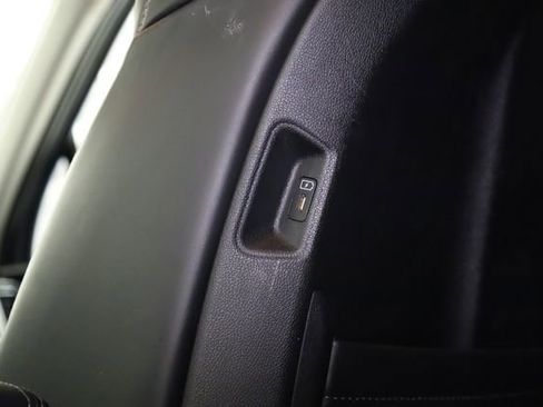 Used 2024 Kia Sorento S image 29