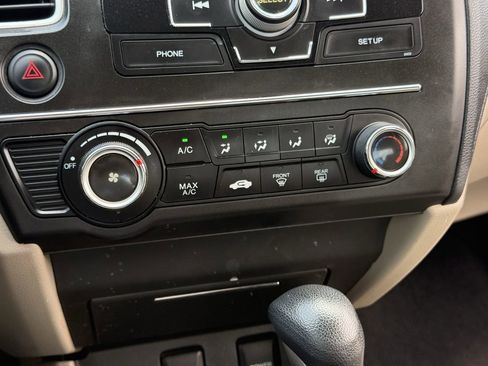 Used 2014 Honda Civic LX image 20