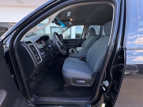 Used 2017 RAM 1500 ST w/ SXT Appearance Group image 13