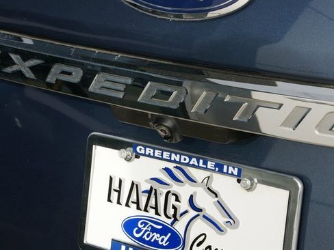 Used 2020 Ford Expedition XLT w/ Equipment Group 202A image 9