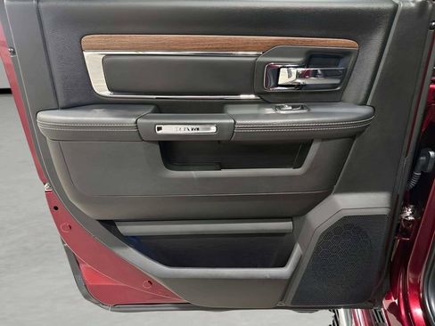 Used 2017 RAM 1500 Laramie AWD/4WD image 18